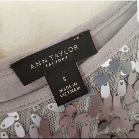 Ann Taylor Silver Sequence TopShort Sleeve - Picture 7 of 10